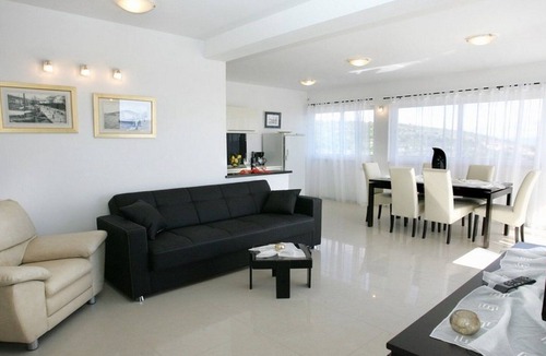 Okrug Gornji Villa | Okrug Gornji Luxurious Escape Villa with Pool - Five Bedroom Villa with Pool