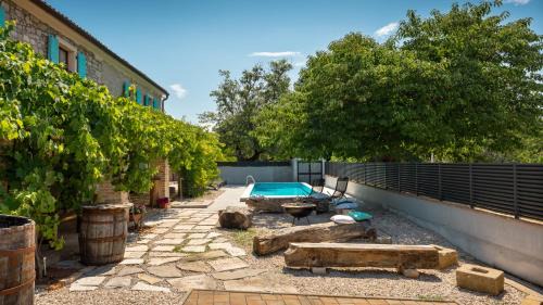 Vardica Villa | Old House Grota by Villas Guide