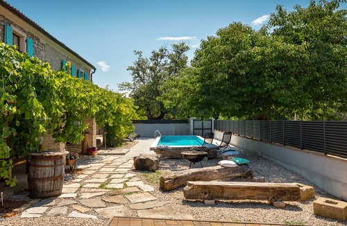 Vardica Villa | Old House Grota by Villas Guide
