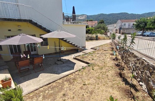 Stari Grad House | Oleas Stari Grad Hvar - Private Guest Rooms - 2 Min to Sea & Center