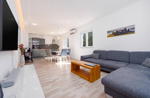 Zemunik Donji House | Olive House Pool & Garden, Zemunik Donji, Croatia
