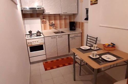 Seget Vranjica Apartment | One bedroom apartment near beach Seget Vranjica, Trogir (A-7508-a)
