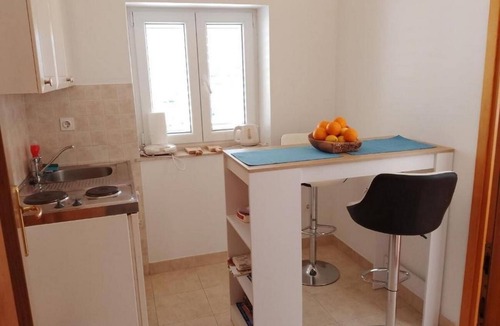 Sobra Apartment | One bedroom apartment with balcony and sea view Sobra, Mljet (A-600-b)