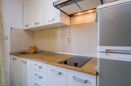 Cove Murtar Apartment | One bedroom apartment with terrace and sea view Mali Lošinj, Lošinj (A-8067-a)