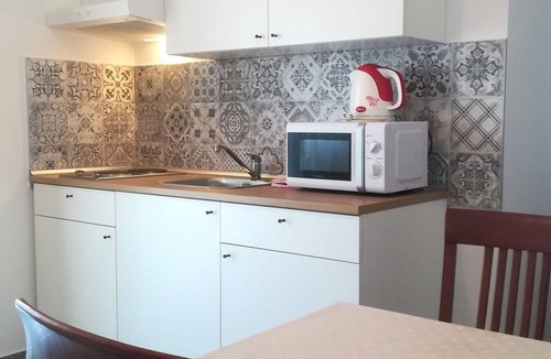 Seget Vranjica Apartment | One bedroom apartment with air-conditioning Seget Vranjica, Trogir (A-8618-c)