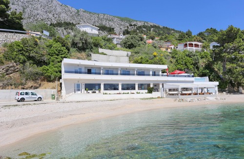 Zivogosce Apartment | One bedroom apartment with a swimming pool by the beach Živogošće - Porat, Makarska (A-18150-a)