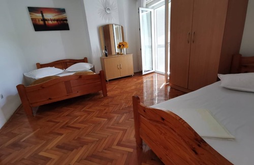 Baska Voda Apartment | One bedroom apartment with balcony Baška Voda, Makarska (A-2678-c)