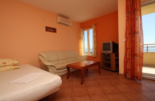 Baska Voda Apartment | One bedroom apartment with terrace and sea view Baška Voda, Makarska (A-6718-b)