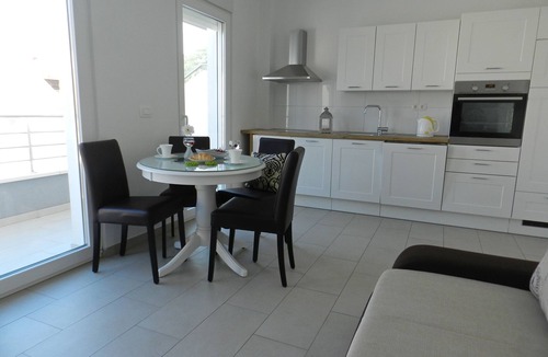 Baska Voda Apartment | One bedroom apartment with balcony Baška Voda, Makarska (A-15214-b)