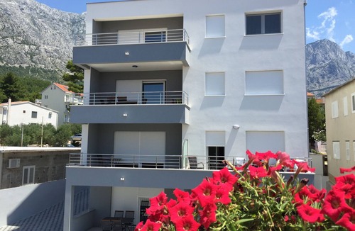 Baska Voda Apartment | One bedroom apartment with balcony Baška Voda, Makarska (A-15214-b)