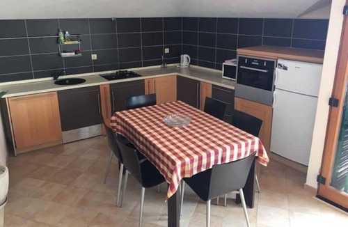 Drasnice Apartment | One bedroom apartment near beach Drašnice, Makarska (A-25930-d)