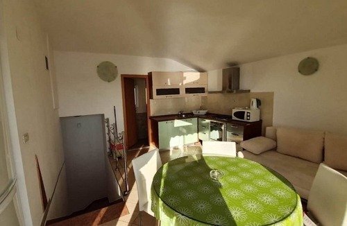 Drasnice Apartment | One bedroom apartment near beach Drašnice, Makarska (A-25839-b)