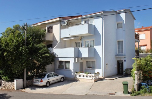 Jadranovo Apartment | One bedroom apartment with balcony and sea view Jadranovo, Crikvenica (A-5285-c)