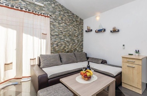 Cesarica Apartment | One bedroom apartment near beach Ribarica, Karlobag (A-17885-b)
