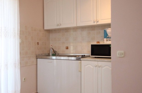Kukljica Apartment | One bedroom apartment with balcony Kukljica, Ugljan (A-8400-a)