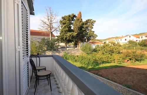Kukljica Apartment | One bedroom apartment with balcony Kukljica, Ugljan (A-8400-a)