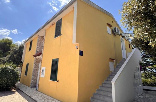 Loviste Apartment | One bedroom apartment with sea view (3)
