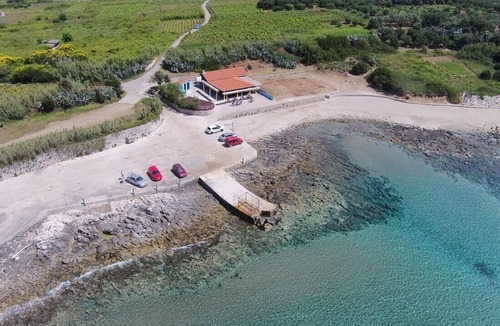 Lumbarda Apartment | One bedroom apartment with terrace and sea view Lumbarda, Korčula (A-4353-a)