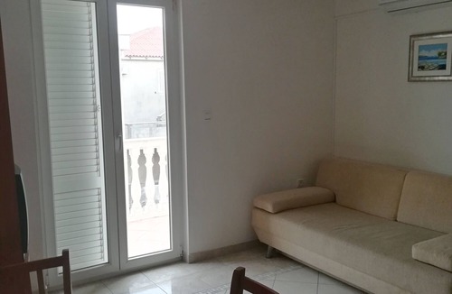 Zrce Apartment | One bedroom apartment with terrace Novalja, Pag (A-17973-b)
