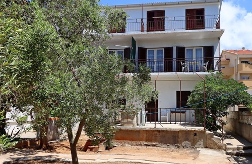 Stara Novalja Apartment | One bedroom apartment near beach Stara Novalja, Pag (A-4142-b)