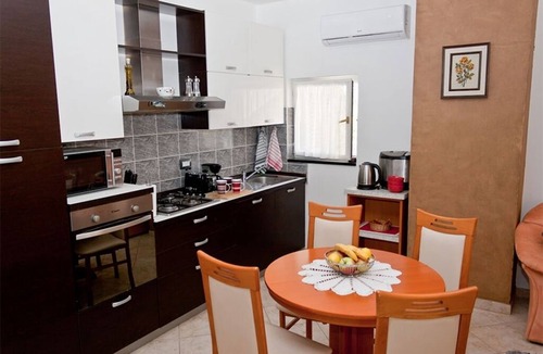 Novigrad Apartment | One bedroom apartment with terrace Novigrad (A-2536-c)