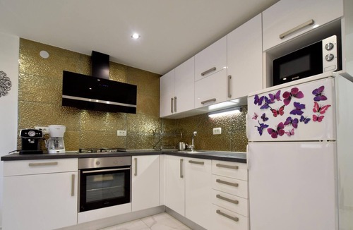 Omisalj Apartment | One bedroom apartment with terrace Omišalj, Krk (A-20617-c)