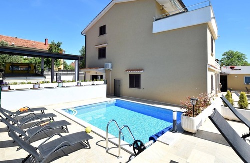 Omisalj Apartment | One bedroom apartment with terrace Omišalj, Krk (A-20617-c)
