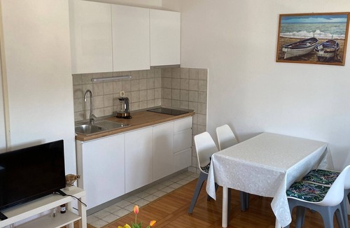 Kozino Apartment | One bedroom apartment near beach Kožino, Zadar (A-5803-c)