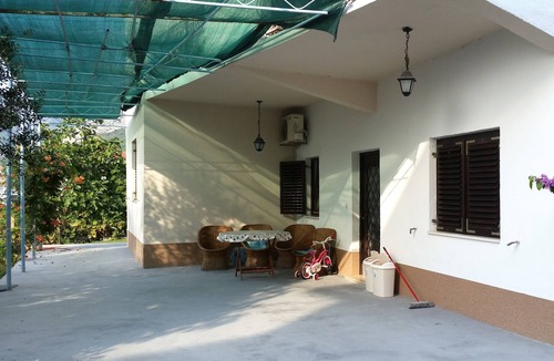 Podstrana Apartment | One bedroom apartment with terrace Podstrana, Split (A-2087-a)