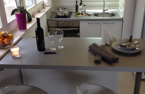 Postira Apartment | One bedroom apartment with balcony and sea view Postira, Brač (A-21203-a)