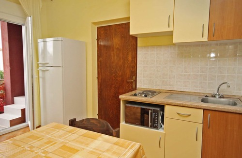 Privlaka Apartment | One bedroom apartment with balcony and sea view Privlaka, Zadar (A-5813-a)