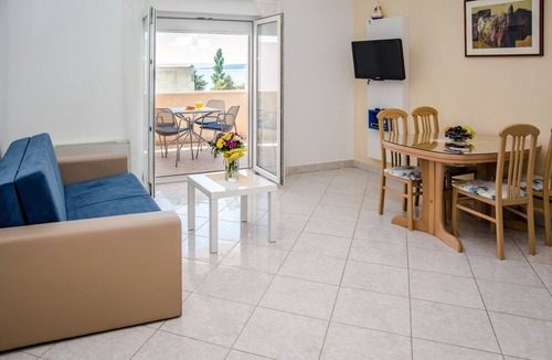 Promajna Apartment | One bedroom apartment with terrace Promajna, Makarska (A-20883-f)