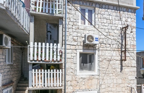Slatine Apartment | One bedroom apartment with air-conditioning Slatine, Čiovo (A-23395-a)