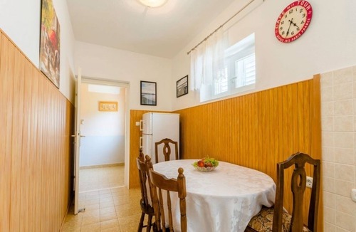Supetar Apartment | One bedroom apartment with terrace Supetar, Brač (A-16294-c)