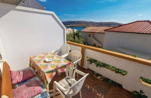 Kustici Apartment | One bedroom apartment with balcony and sea view Zubovići, Pag (A-23814-b)