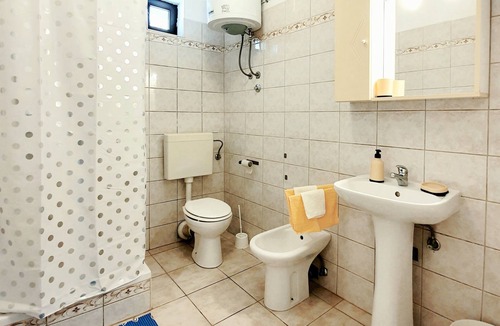 Metajna Apartment | One bedroom apartment with terrace and sea view Metajna, Pag (A-6423-c)