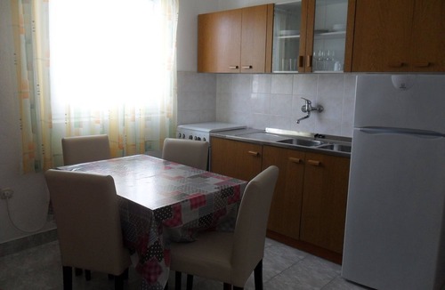 Sevid Apartment | One bedroom apartment near beach Sevid, Trogir (A-16855-b)