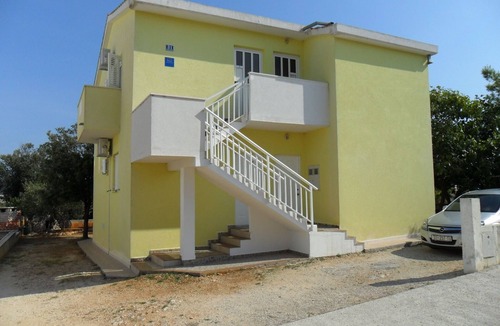Sevid Apartment | One bedroom apartment near beach Sevid, Trogir (A-16855-b)
