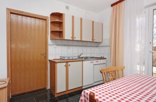 Razanac Apartment | One bedroom apartment near beach Ražanac, Zadar (A-5766-b)
