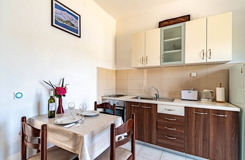 Zrnovo Apartment | One bedroom apartment near beach Tri Žala, Korčula (A-9237-a)