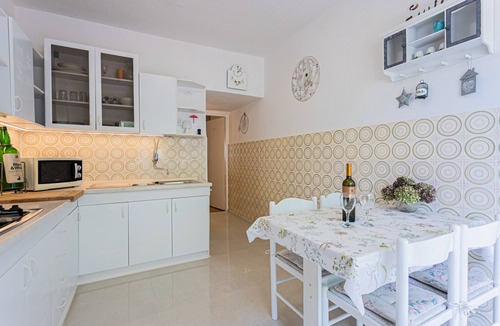Zivogosce Apartment | One bedroom apartment near beach Živogošće - Porat, Makarska (A-6899-b)