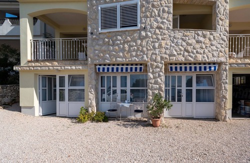 Mandre Apartment | One bedroom apartment near beach Mandre, Pag (A-4092-g)