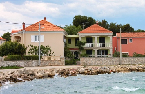 Pasman Apartment | One bedroom apartment near beach Pašman (A-685-b)