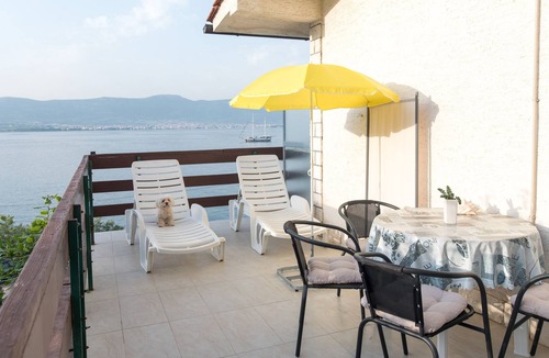 Arbanija Apartment | One bedroom apartment near beach Arbanija, Čiovo (A-16117-c)