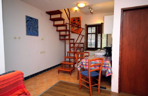 Krk Apartment | One bedroom apartment near beach Krk (A-5400-a)