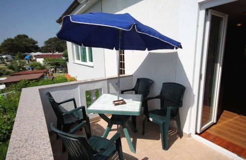 Krk Apartment | One bedroom apartment near beach Krk (A-5400-a)