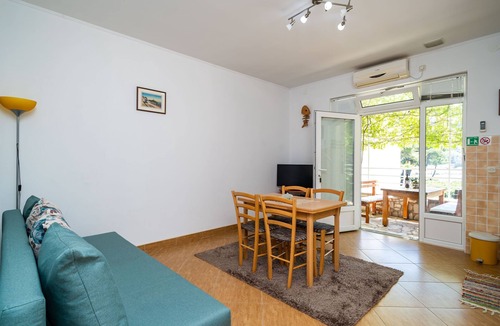 Zuljana Apartment | One bedroom apartment with terrace and sea view Žuljana, Pelješac (A-10233-b)