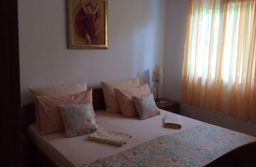 Marina Apartment | One bedroom apartment with terrace Marina, Trogir (A-17109-a)