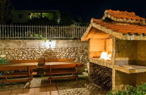 Marina Apartment | One bedroom apartment with balcony Marina, Trogir (A-25135-i)