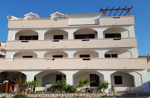 Metajna Apartment | One bedroom apartment with terrace and sea view Metajna, Pag (A-4120-b)